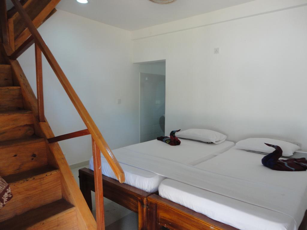 Yoho Hotel Arugambay Beach Inn Baía de Arugam Quarto foto
