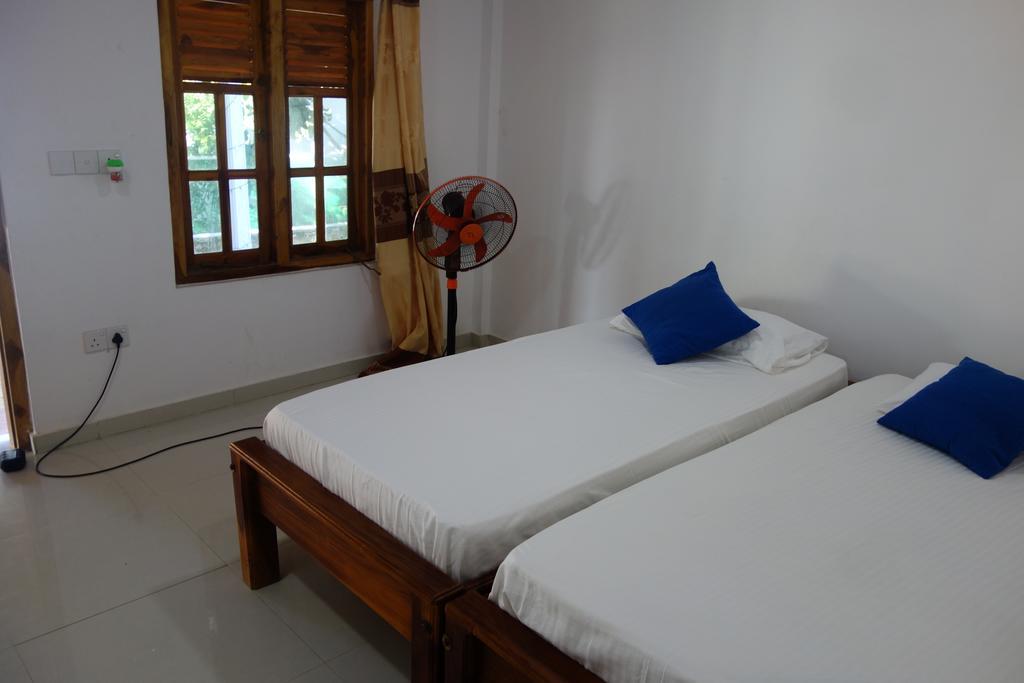 Yoho Hotel Arugambay Beach Inn Baía de Arugam Exterior foto